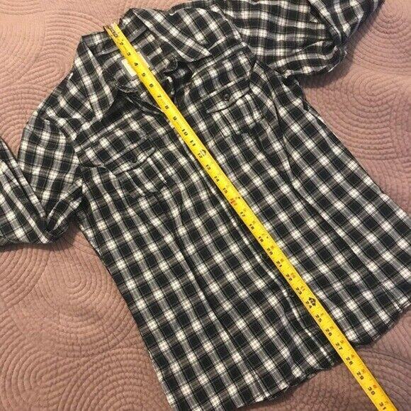 3/$20 Old Navy Women's Large Button Up Plaid Shirt Roll Tab Sleeves Collared - Picture 9 of 9